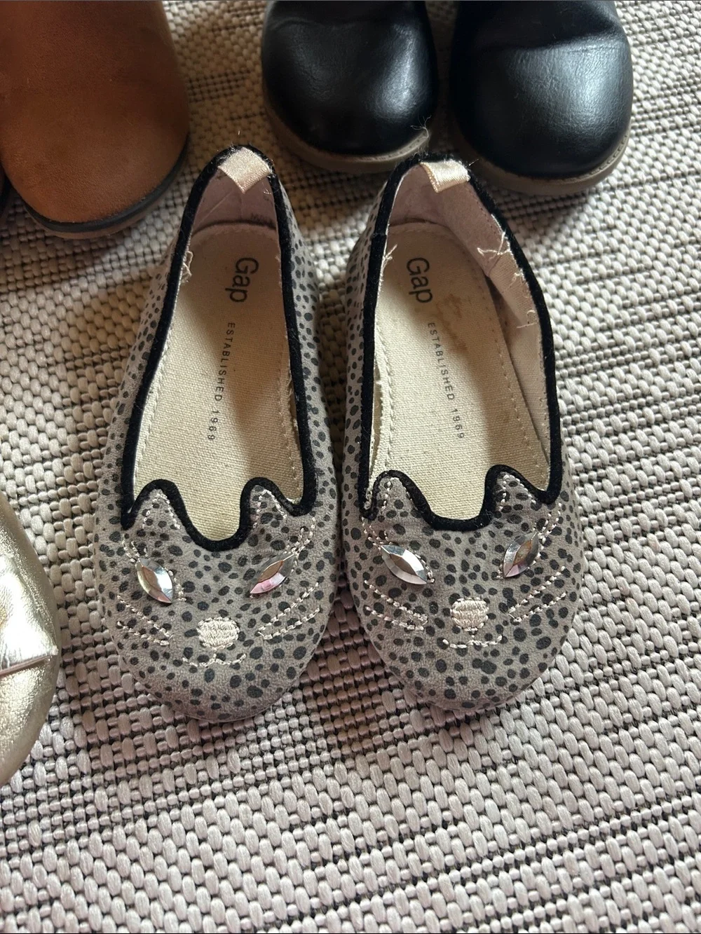 Girls size 9 boots (shoes) for fall
